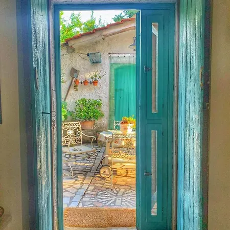 Villa Sicilian Mountain Oasis *