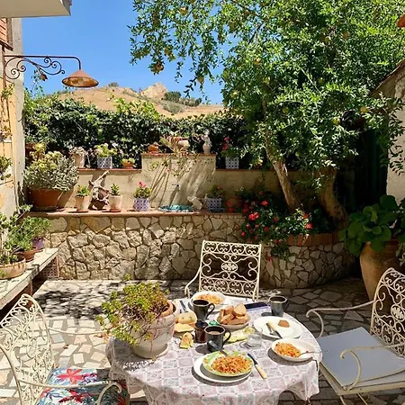 Villa Sicilian Mountain Oasis Nicosia